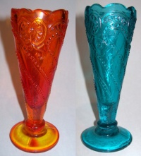 L. E. Smith #   33 Heritage Vase