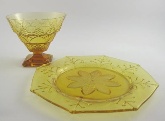 Pukeberg Tumbler & Plate