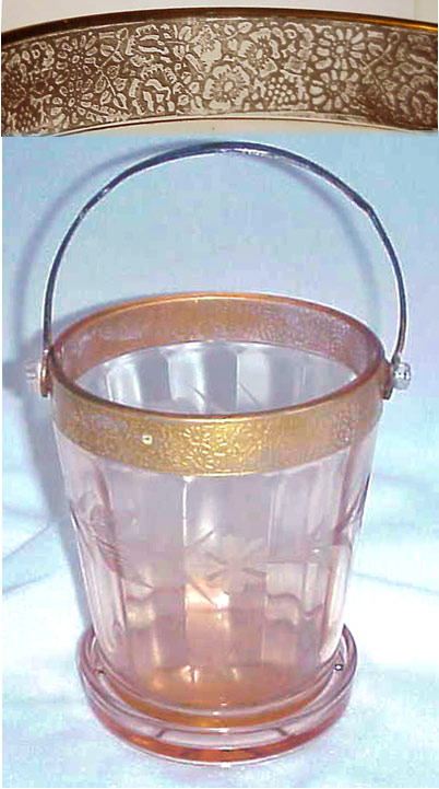 Unknown Border Etch on Wide Rimmed Ice Bucket