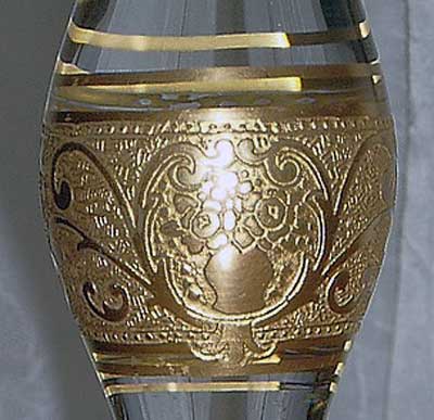 Fostoria Dec  25 Vase and Scroll