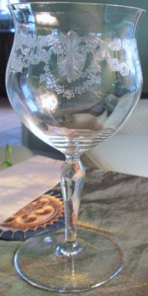 Fry #5119 Goblet w/ DE 107 Etch