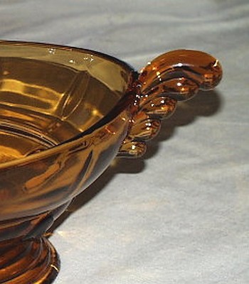 New Martinsville # 37 "Moondrops" or Georgian Wing handle