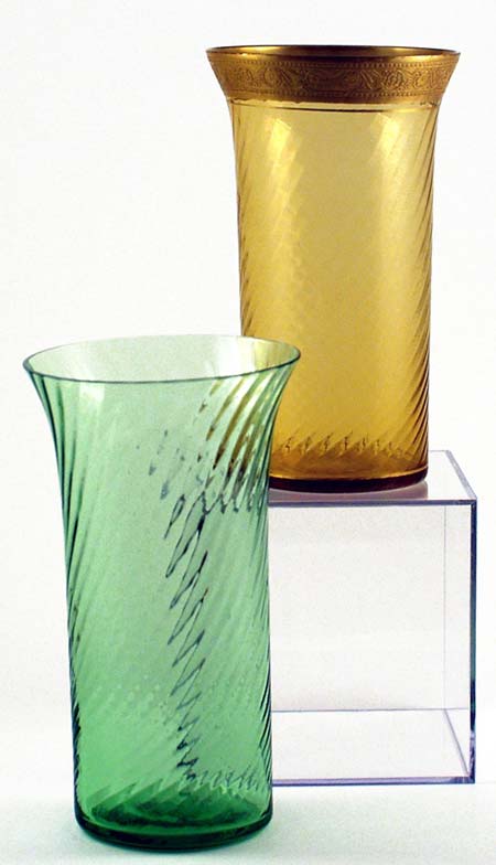 Unknown Spiral Optic Flat Tumblers with Unknown Minton Border