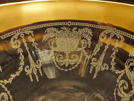Unknown Basket Etch w/ Gold Border