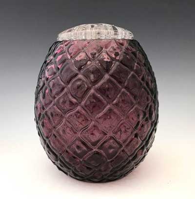 Viking #1930 Yesteryear Pineapple Flowerlite