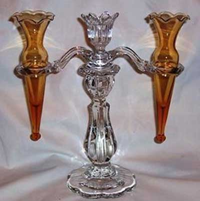 Cambridge # 653 Candle with #1438 Arm and #2355 Peg Vases