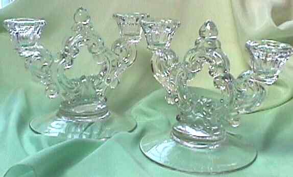 Cambridge #3400/ 647 "Keyhole" Candlesticks