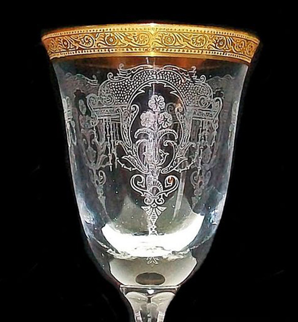 Tiffin Afton Gold Encrusted Etch