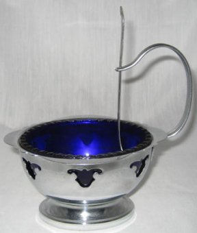 Cambridge #3500/131 Farber Bros Pickle Dish