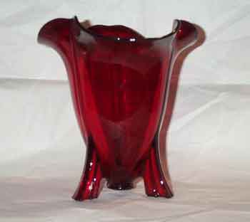 New Martinsville #  35 Rocket Vase