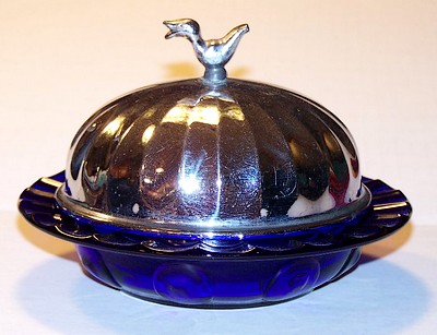 New Martinsville #  37 "Moondrops" or Georgian  Butter w/ Chrome Lid