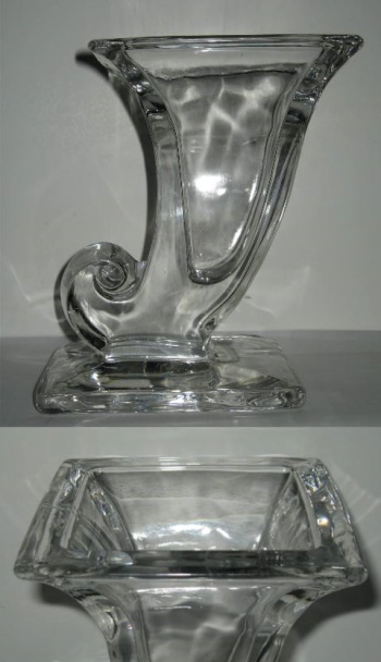 New Martinsville # 650 Cornucopia Vase