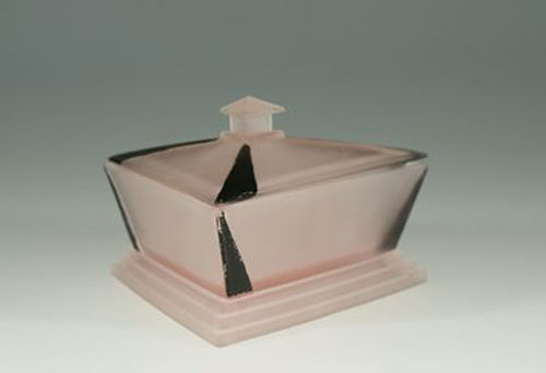 New Martinsville #  33 Modernistic Puff Box
