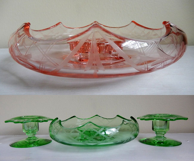 New Martinsville Octagon Console Bowl w/ Attached Flower Frog