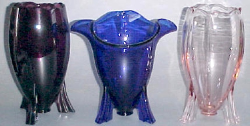 New Martinsville #  35 Rocket Vase