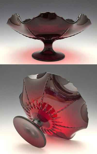 New Martinsville Radiance No. 4219 Footed Crimped Bowl