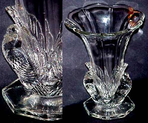 New Martinsville Dove Vase