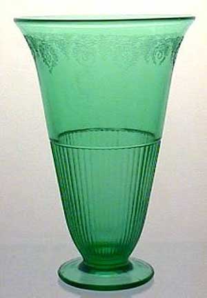 Morgantown # 1500 Bouquet Vase