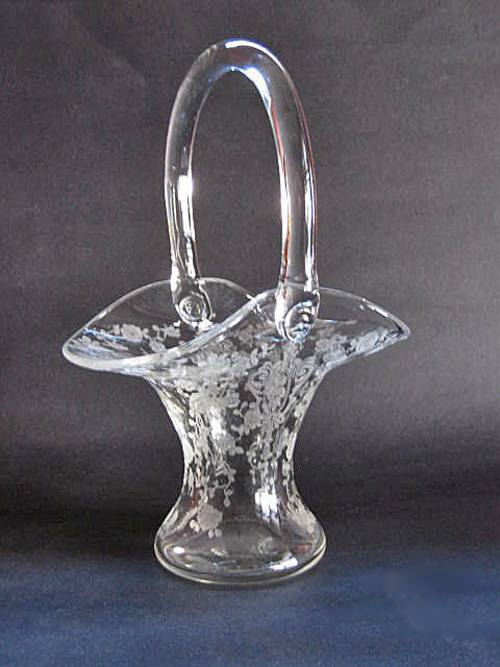Cambridge # 119 Basket w/ Rose Point Etch