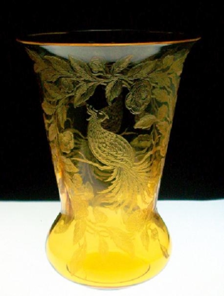 Cambridge # 782 Vase w/ # 736 Etch