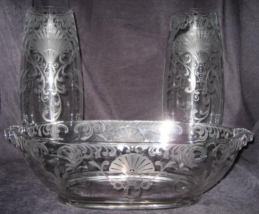 Cambridge Pristine Console Bowl & Vases w/ Firenze Etch