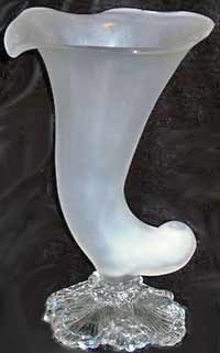 Cambridge #  47 Sea Shell Vase