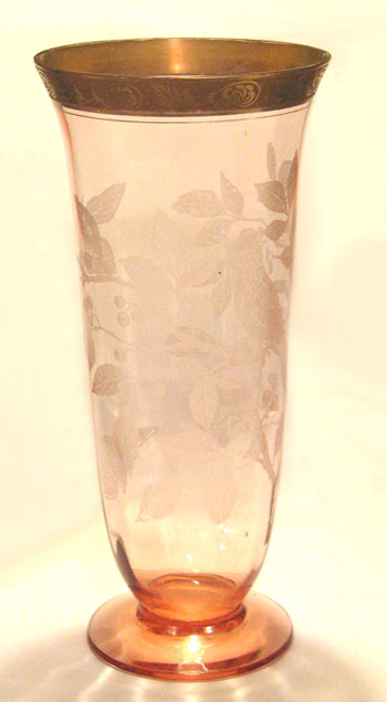 Cambridge # 279 Vase w/ #717 Etch