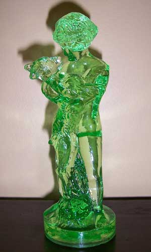 Cambridge Two-Kid Figurine