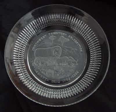 Fenton #1700 Lincoln Inn Celebration Bowl
