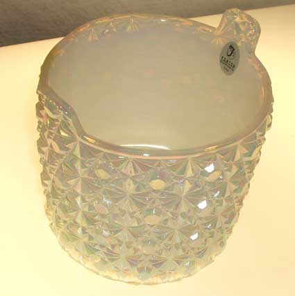 Fenton Daisy and Button Candy Dish