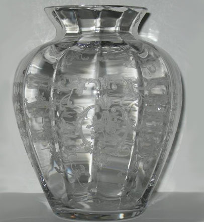 Fostoria #4124 Vase with Navarre #327 Etch