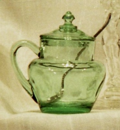 Heisey #1184 Yeoman Mustard Pot