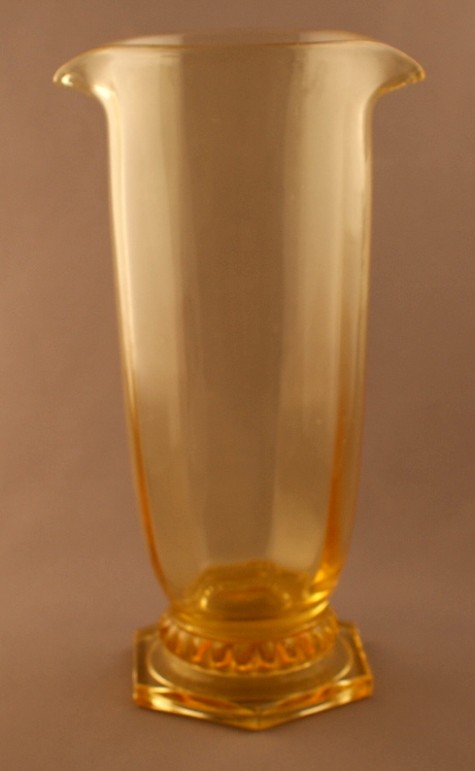 Heisey #3397 Gascony Tomato Juice Pitcher
