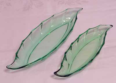 Heisey #1252 Twist Leaf Shaped Relish