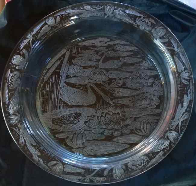 Heisey #1183 Japanese Garden Tray w/ "Schwan" Etch