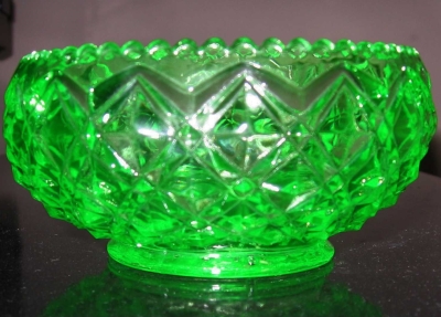Imperial # 3306N Diamond Block Lily Bowl