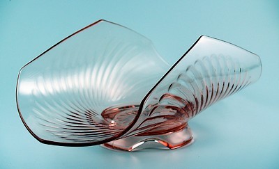 Imperial Twisted Optic Muffin Dish