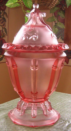 Imperial #5014 Bamboo Urn - Cathay Pattern