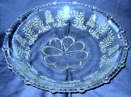 Paden City # 555 Mr B Line  Low Bowl w/ Gazebo Etch