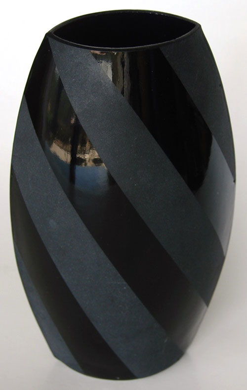 Paden City # 182 Pillow Vase w/ Diagonal Stripe Etch