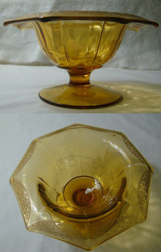 Paden City # 701 Triumph Mayonnaise w/ Lotus Gold Rambler Rose Border