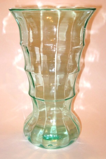 Paden City # 195 Vase