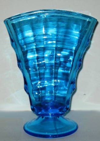Paden City # 191 Party Line  Fan Vase