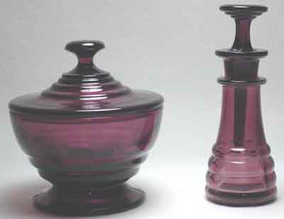 Paden City # 191 Party Line Vanity Set