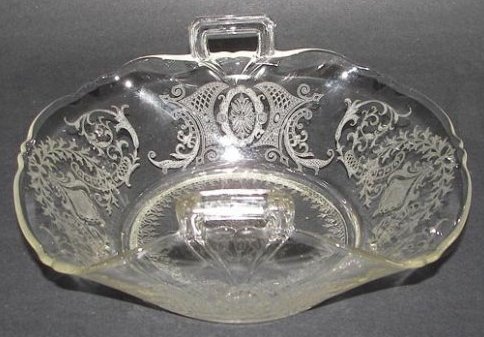 Tiffin # 5831 Handled Bon Bon