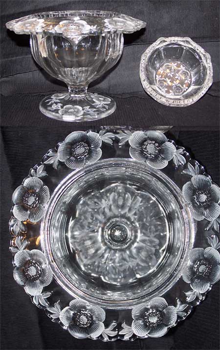 Westmoreland Floral Colonial Center Vase