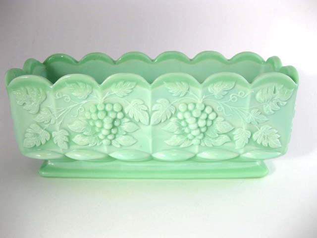 Westmoreland #1881 Paneled Grape Planter