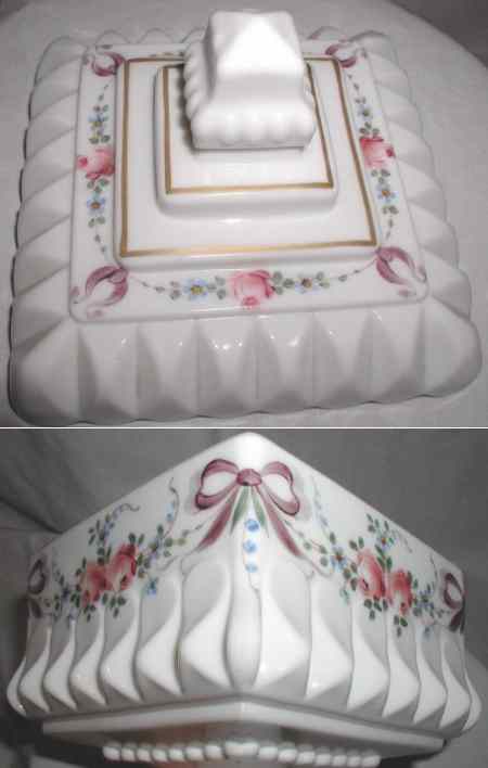 Westmoreland #1874 Wedding Bowl (Roses & Bows)