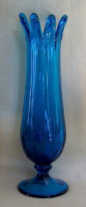 Westmoreland Swung Vase