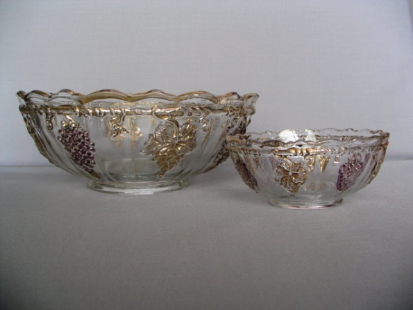 Indiana # 154 Late Paneled Grape Berry Bowls